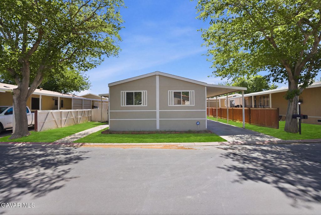 3524 E Avenue R Spc 312, Palmdale, CA 93550