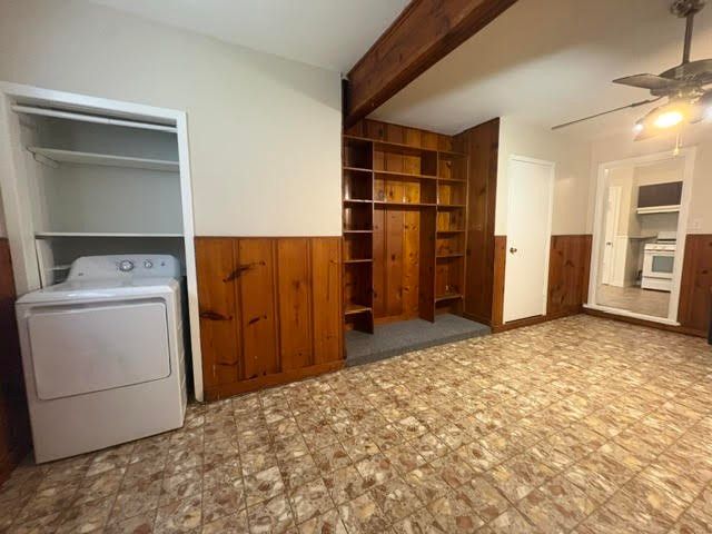 105 SW Taylor Street, Burleson, TX 76028