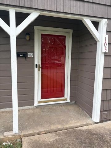 105 SW Taylor Street, Burleson, TX 76028