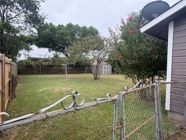 105 SW Taylor Street, Burleson, TX 76028