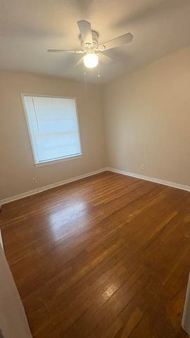 105 SW Taylor Street, Burleson, TX 76028