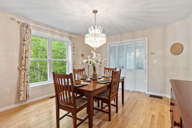 12 Aladdin Road, Windham, NH 03087