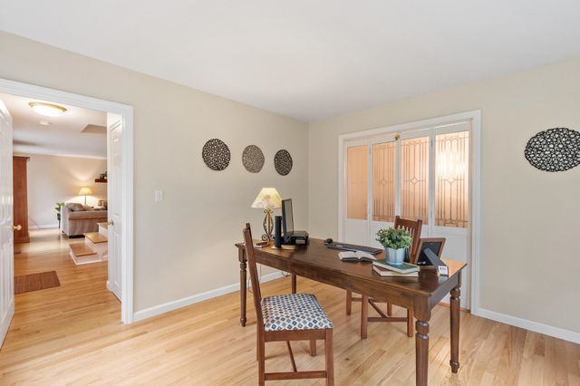 12 Aladdin Road, Windham, NH 03087