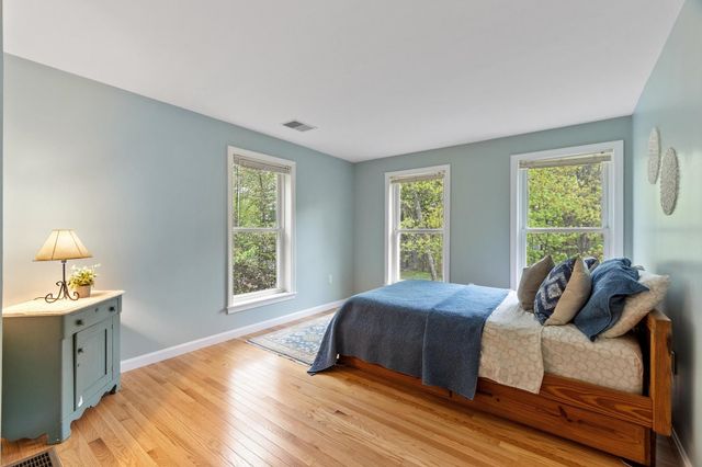 12 Aladdin Road, Windham, NH 03087