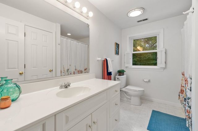 12 Aladdin Road, Windham, NH 03087