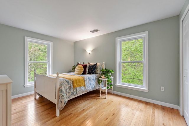 12 Aladdin Road, Windham, NH 03087