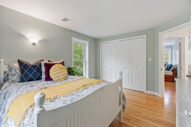 12 Aladdin Road, Windham, NH 03087