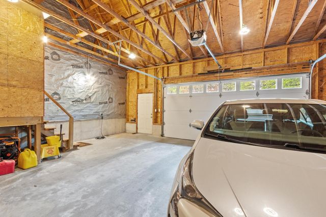 12 Aladdin Road, Windham, NH 03087