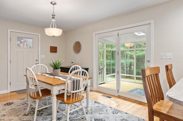 12 Aladdin Road, Windham, NH 03087