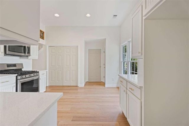 1011 Blankets Creek Drive, Canton, GA 30114