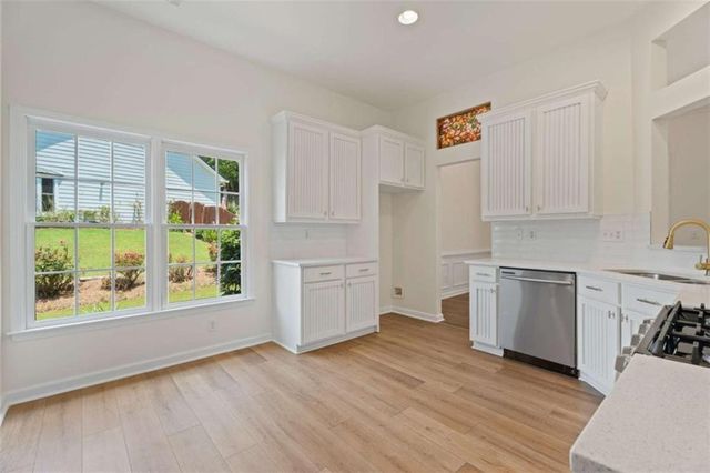 1011 Blankets Creek Drive, Canton, GA 30114