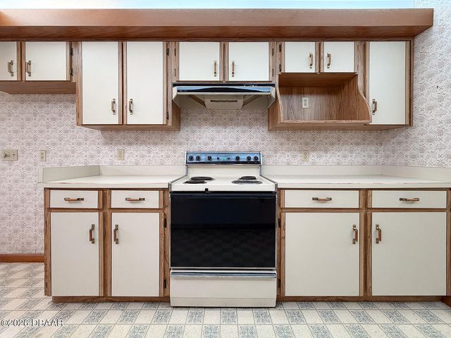 627 Ipswich Lane, Port Orange, FL 32127