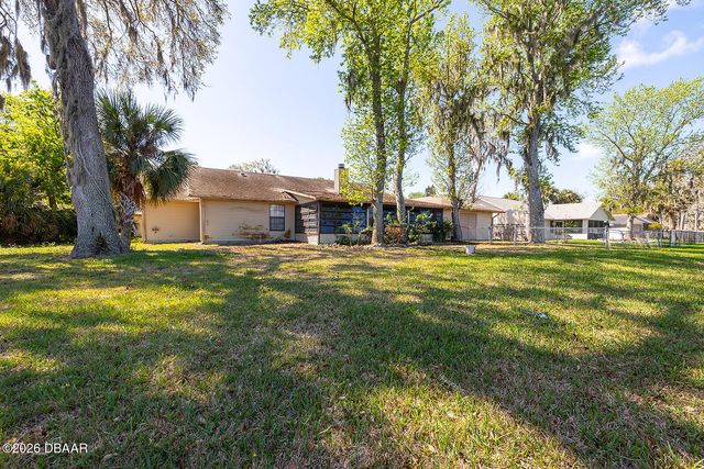627 Ipswich Lane, Port Orange, FL 32127