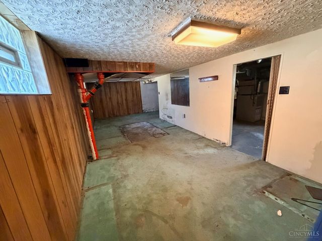 3815 Carlton Avenue, Fairfax, OH 45227