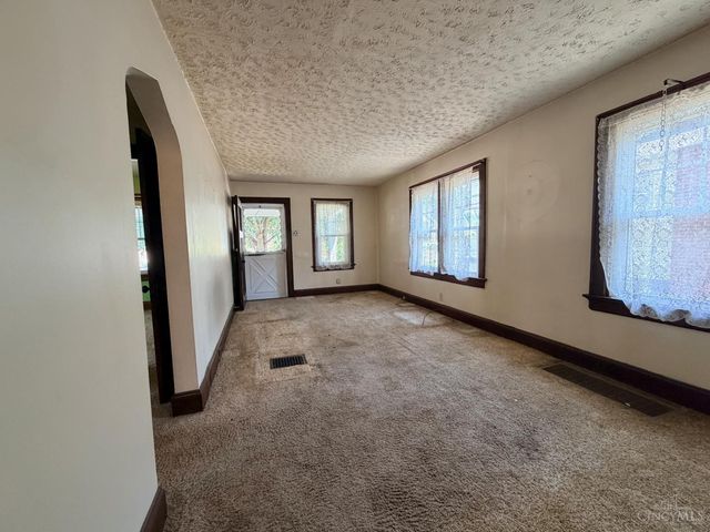 3815 Carlton Avenue, Fairfax, OH 45227