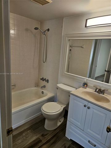 441 SE Pine Glen Ln A-2, Green Acres, FL 33463