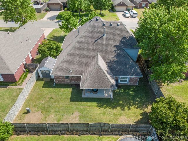 8133 Forrest Glenn Road, Claremore, OK 74019