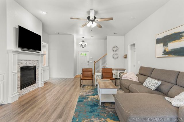 8133 Forrest Glenn Road, Claremore, OK 74019