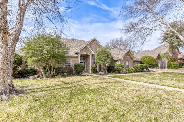 27 Wellington Oaks Circle, Denton, TX 76210