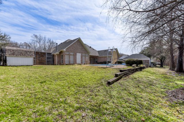 27 Wellington Oaks Circle, Denton, TX 76210