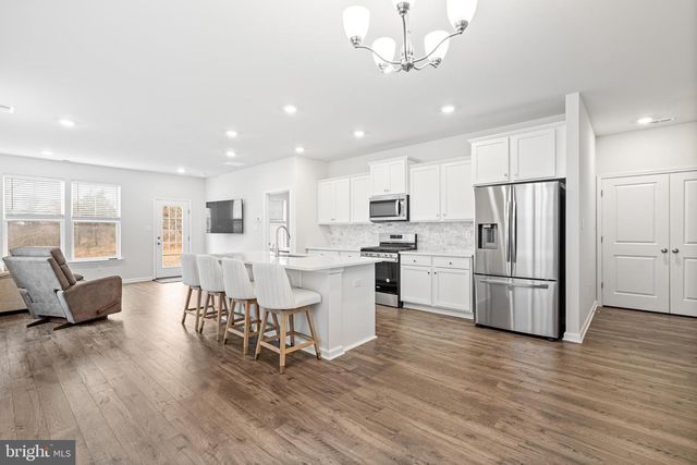 54 ROBERTA WAY, Medford, NJ 08055