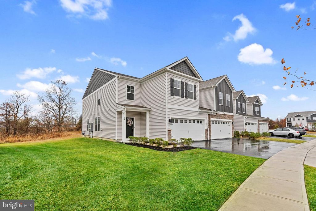 54 ROBERTA WAY, Medford, NJ 08055