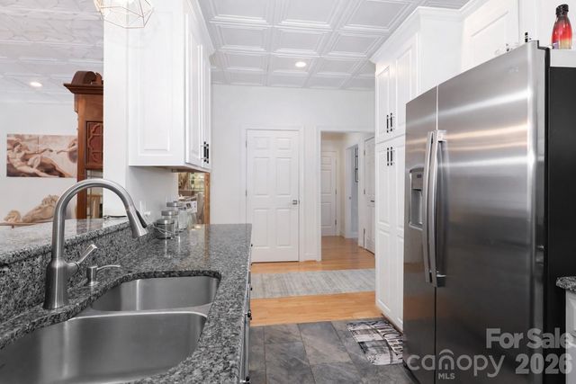 1530 Forest Park Drive, Statesville, NC 28677