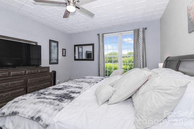 1530 Forest Park Drive, Statesville, NC 28677