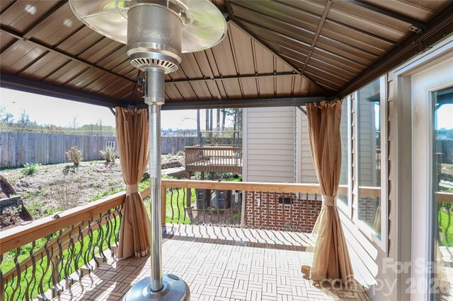 1530 Forest Park Drive, Statesville, NC 28677