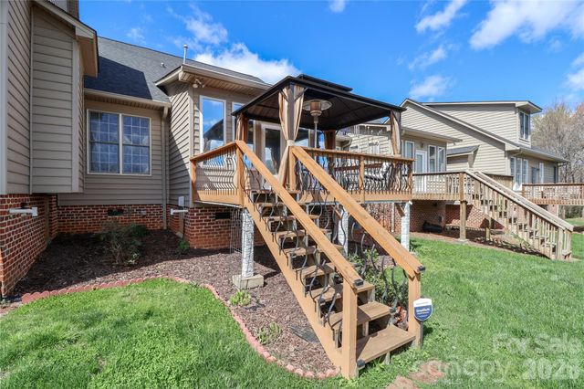 1530 Forest Park Drive, Statesville, NC 28677