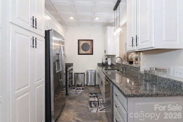 1530 Forest Park Drive, Statesville, NC 28677