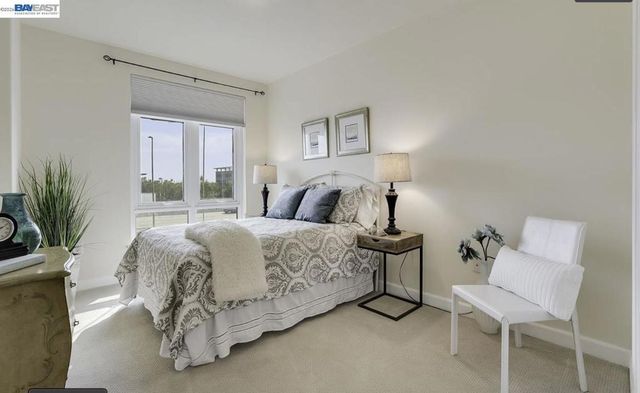 423 423 7Th St 208, Oakland, CA 94607