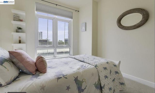 423 423 7Th St 208, Oakland, CA 94607