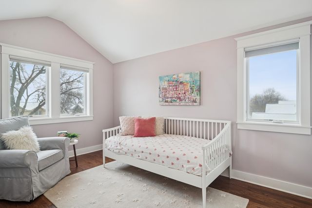 721 Meadow Lane, Libertyville, IL 60048