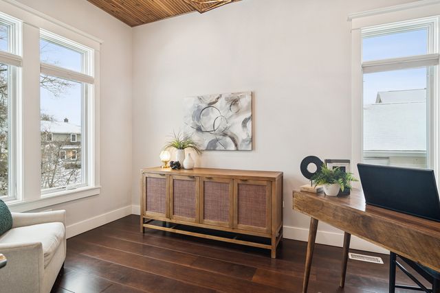 721 Meadow Lane, Libertyville, IL 60048