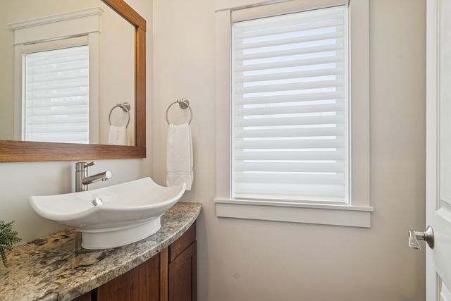 721 Meadow Lane, Libertyville, IL 60048