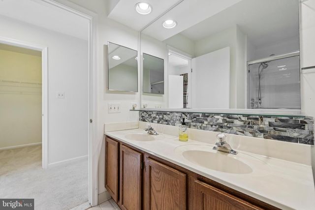 20000 CINNABAR DR, Gaithersburg, MD 20879