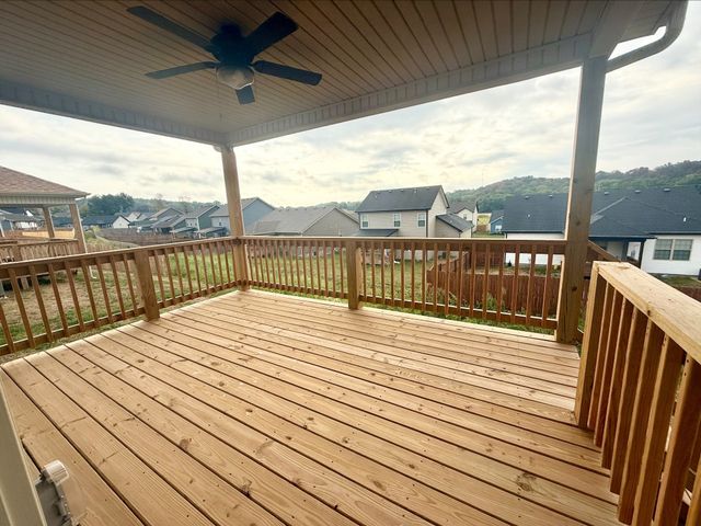 946 Tufnel Dr, Clarksville, TN 37040