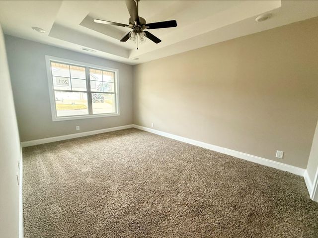 946 Tufnel Dr, Clarksville, TN 37040