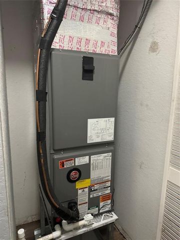 6351 Landings Way, Tamarac, FL 33321