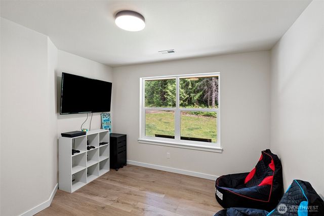 7761 Larson Lane NW, Seabeck, WA 98380