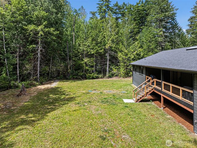 7761 Larson Lane NW, Seabeck, WA 98380
