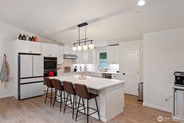 7761 Larson Lane NW, Seabeck, WA 98380