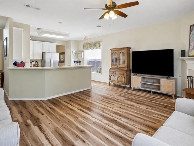 11379 Lockshire Drive, Frisco, TX 75035