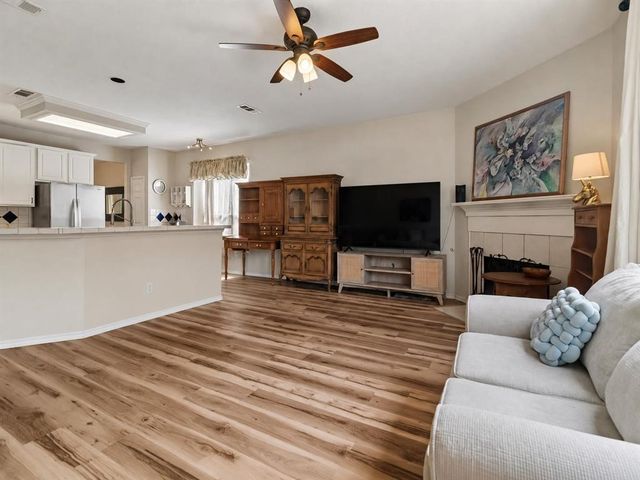 11379 Lockshire Drive, Frisco, TX 75035