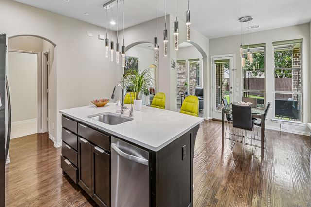 1828 Houghton Drive, Mckinney, TX 75072