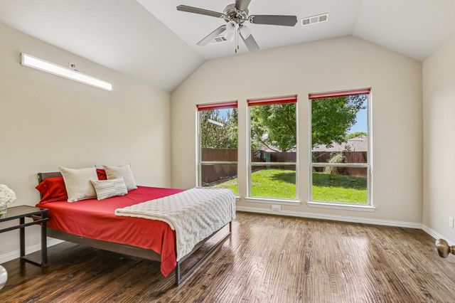 1828 Houghton Drive, Mckinney, TX 75072