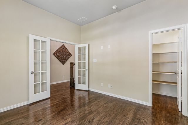 1828 Houghton Drive, Mckinney, TX 75072