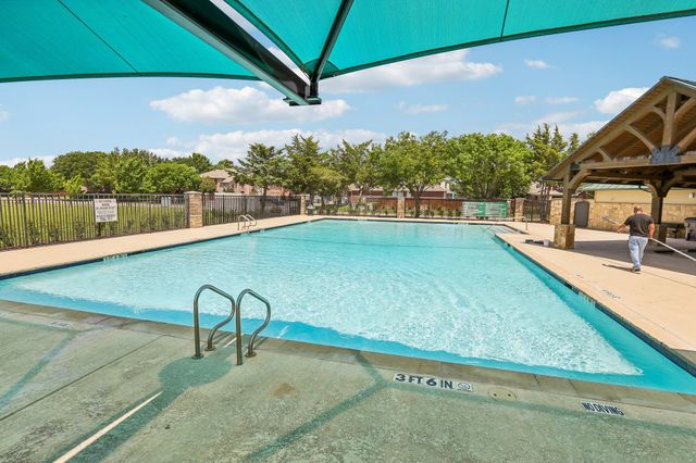 1828 Houghton Drive, Mckinney, TX 75072