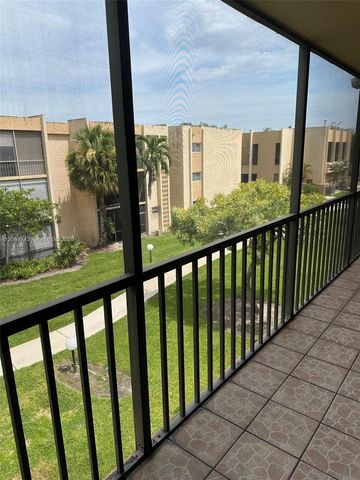8415 SW 107th Ave 303W, Miami, FL 33173